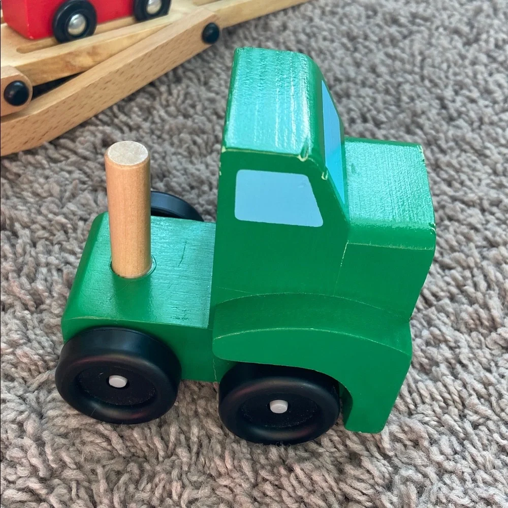 Melissa & Doug Classic Car Carrier Wooden Toy - Picture 4 of 4